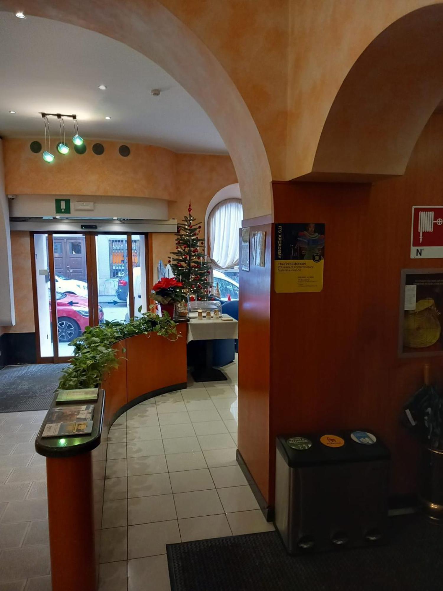 Hotel Italia Trieste Esterno foto