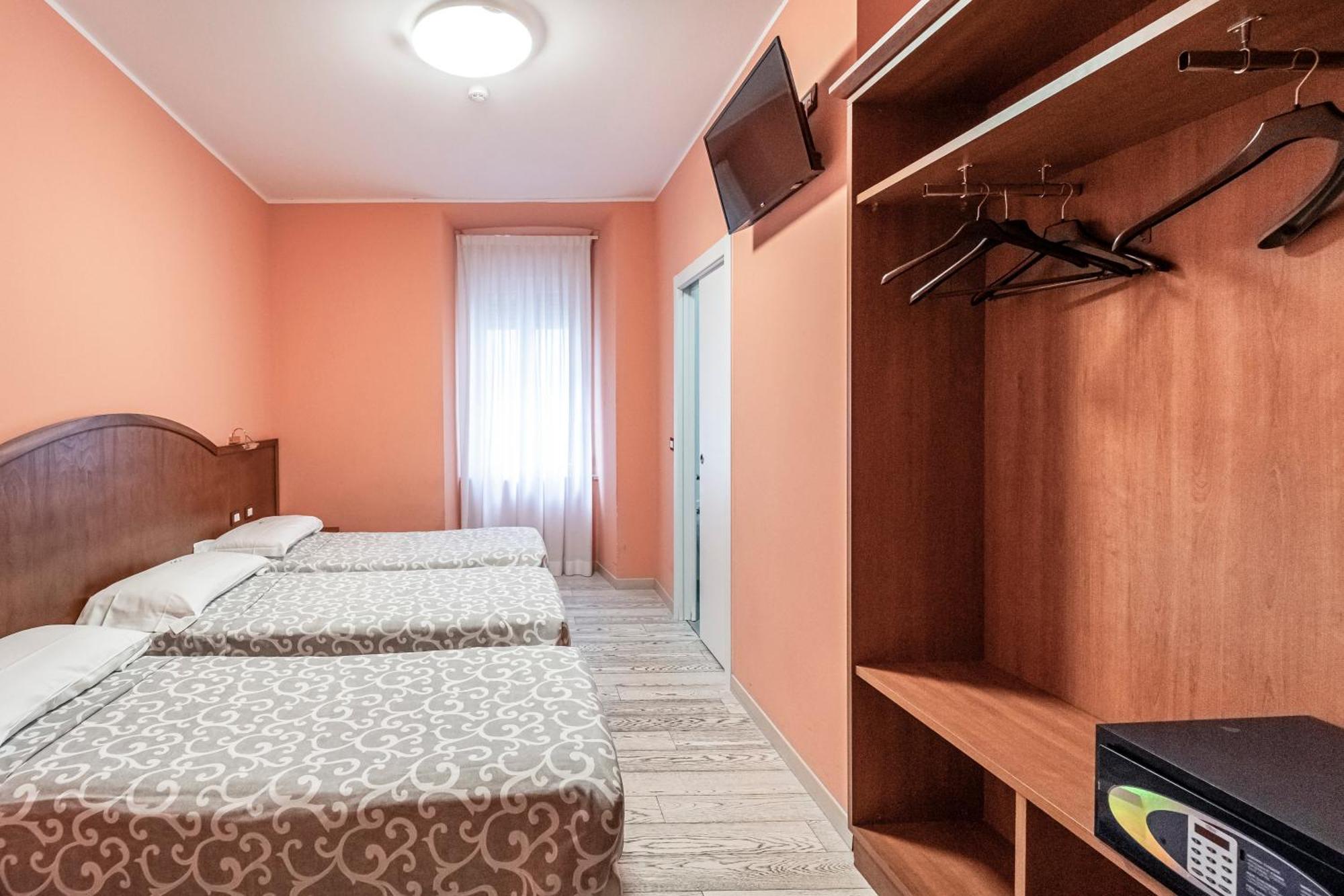 Hotel Italia Trieste Esterno foto