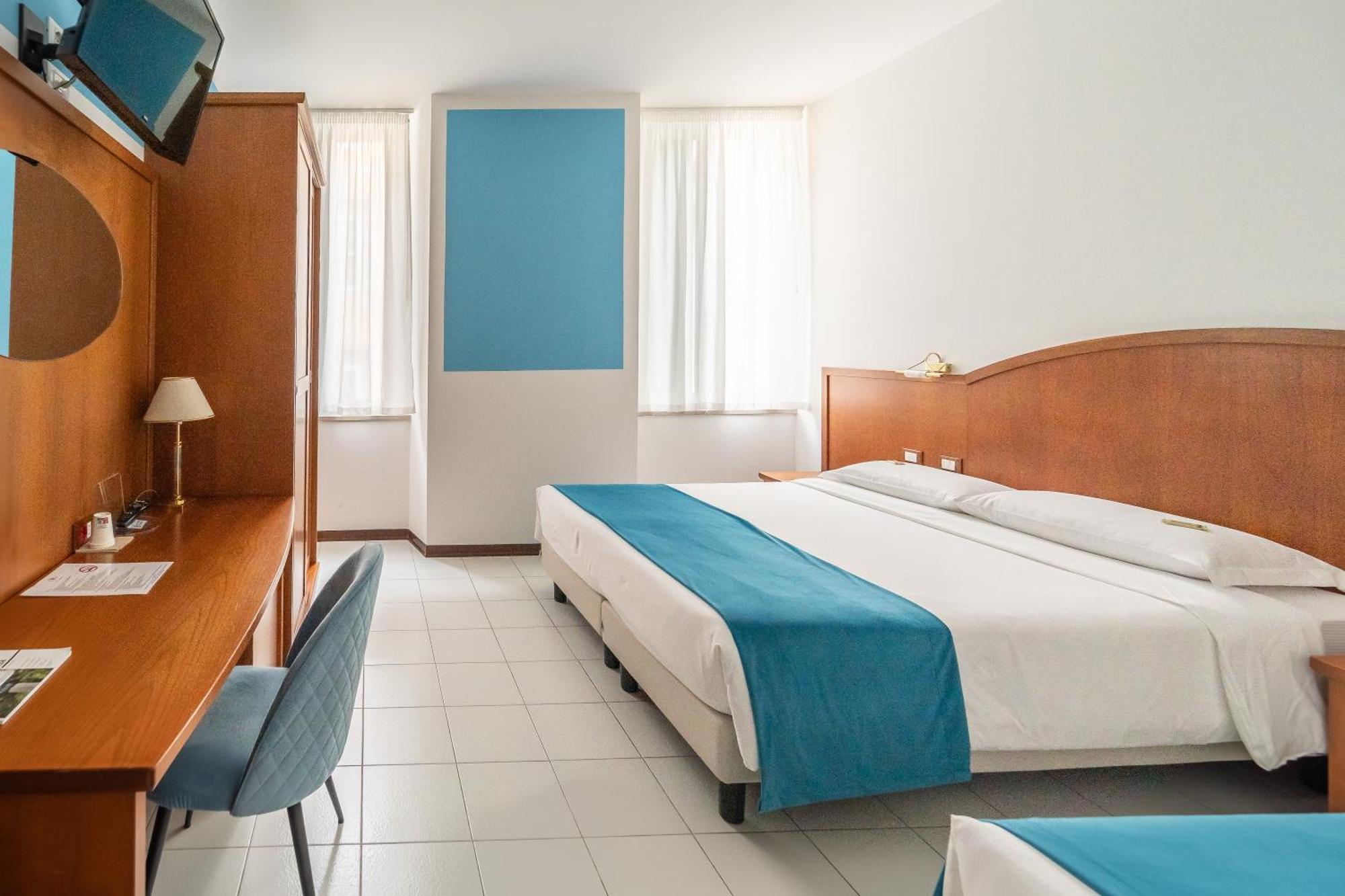 Hotel Italia Trieste Esterno foto
